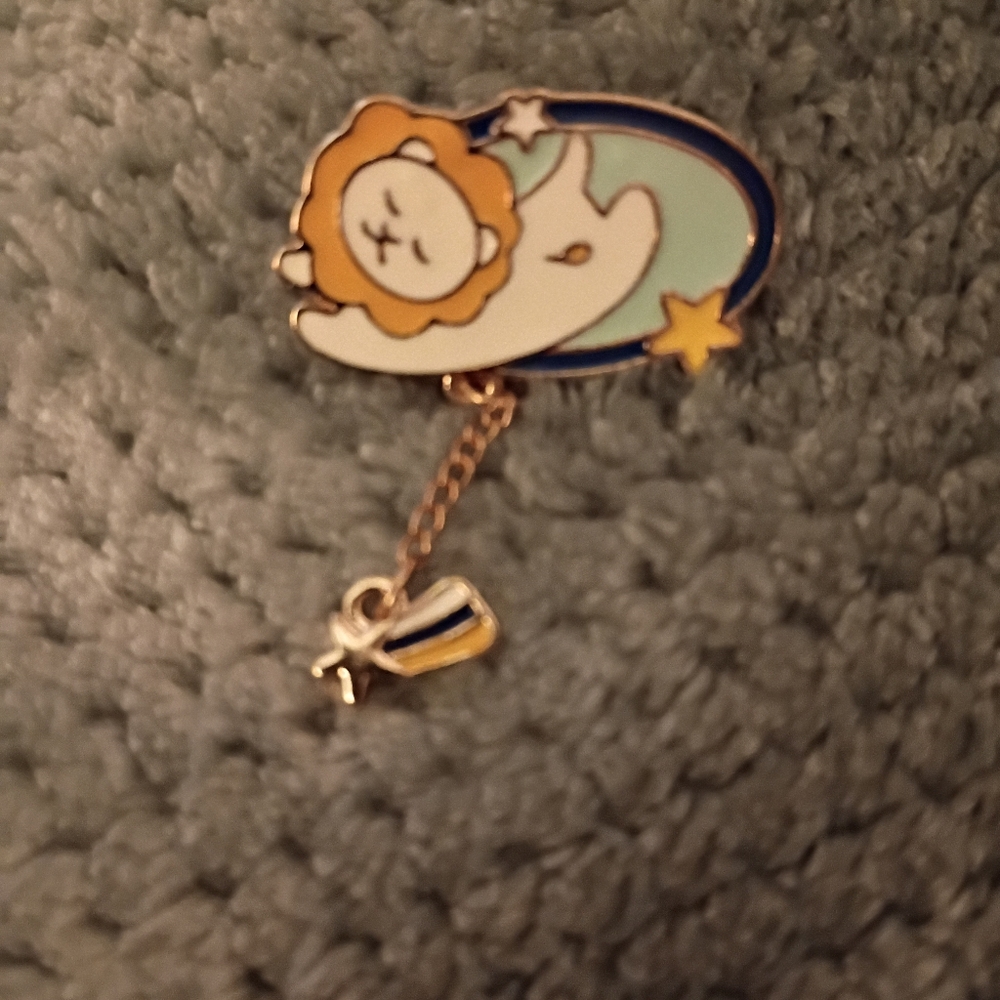 Cute Lion Enamel Pin with Gold Accents